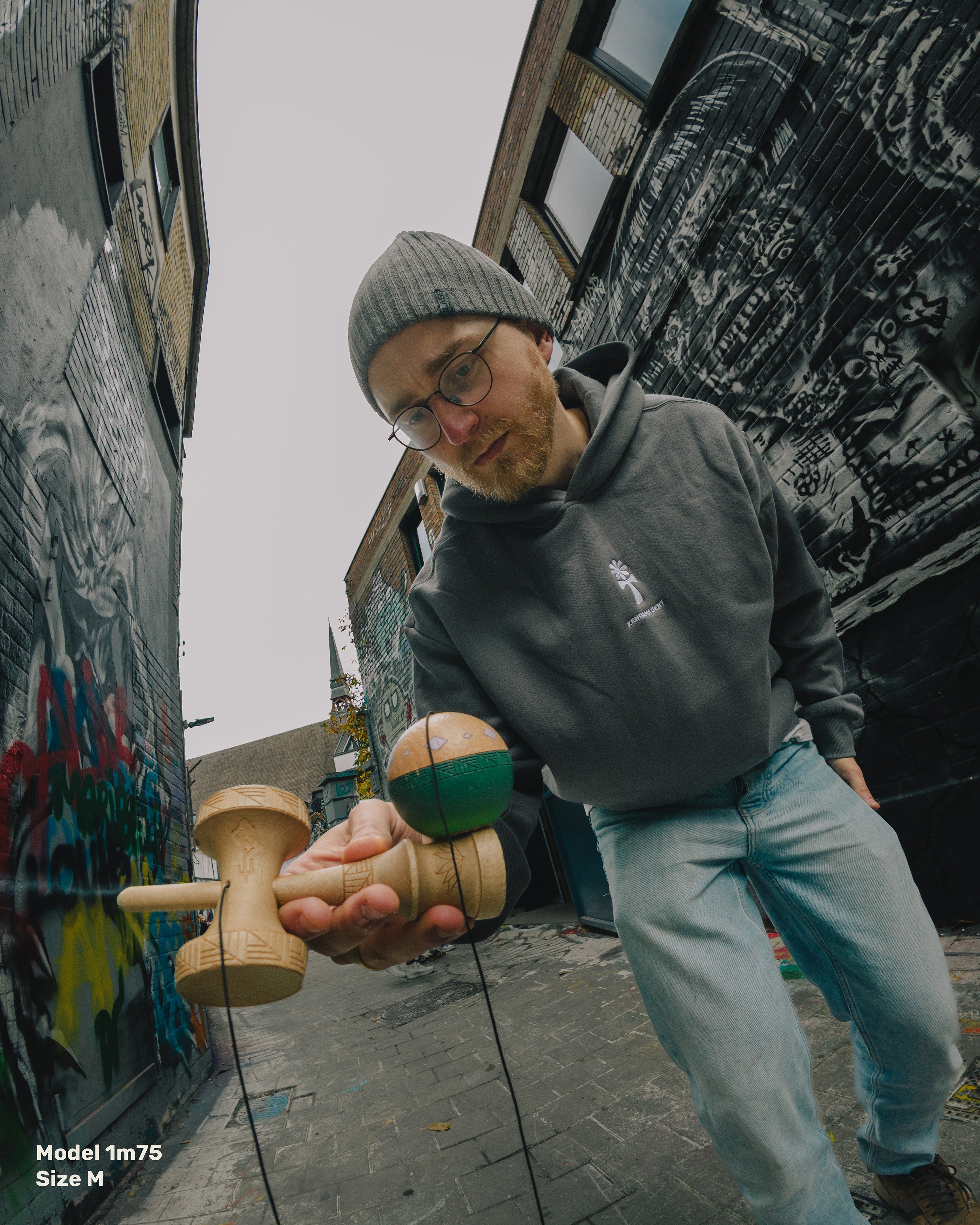 Kendama Gent Boxy Hoodie